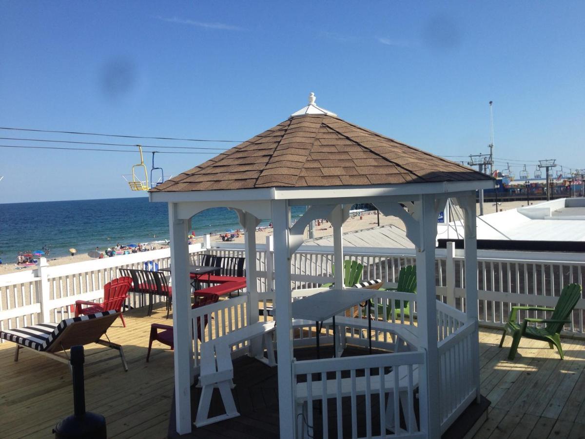 Boardwalk Hotel Charlee & Apartments Beach Hotel Oceanfront سيسايد هايتس المظهر الخارجي الصورة