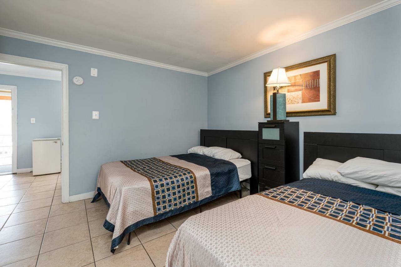 Boardwalk Hotel Charlee & Apartments Beach Hotel Oceanfront سيسايد هايتس المظهر الخارجي الصورة
